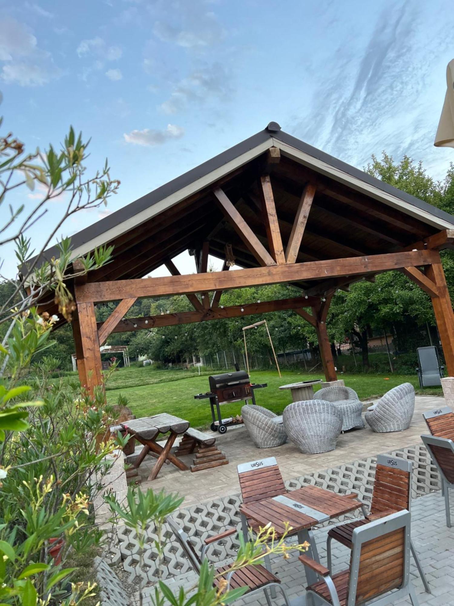 Pensiunea Baroc Dobirlau Extérieur photo